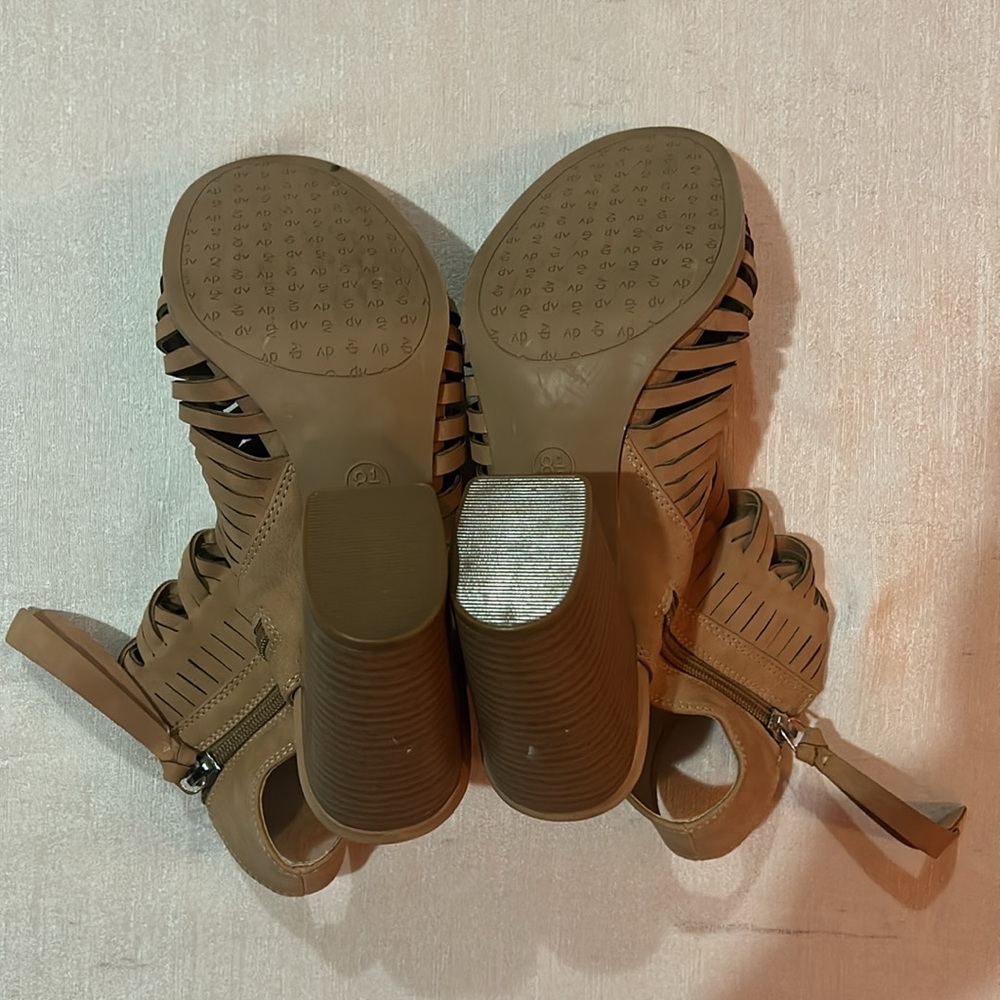 DV by Dolce Vita ‘Alyson Amina’ Women Brown Strappy Block Heel Sandals Size 8.5 - Picture 13 of 15